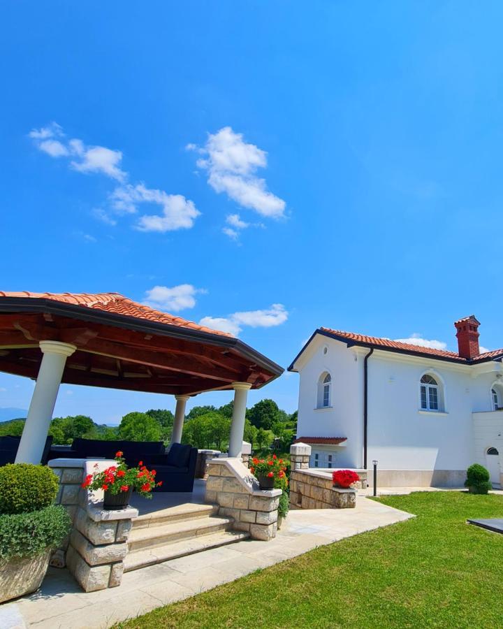 Holiday Apartment Villa Bianca Pazin Exterior photo