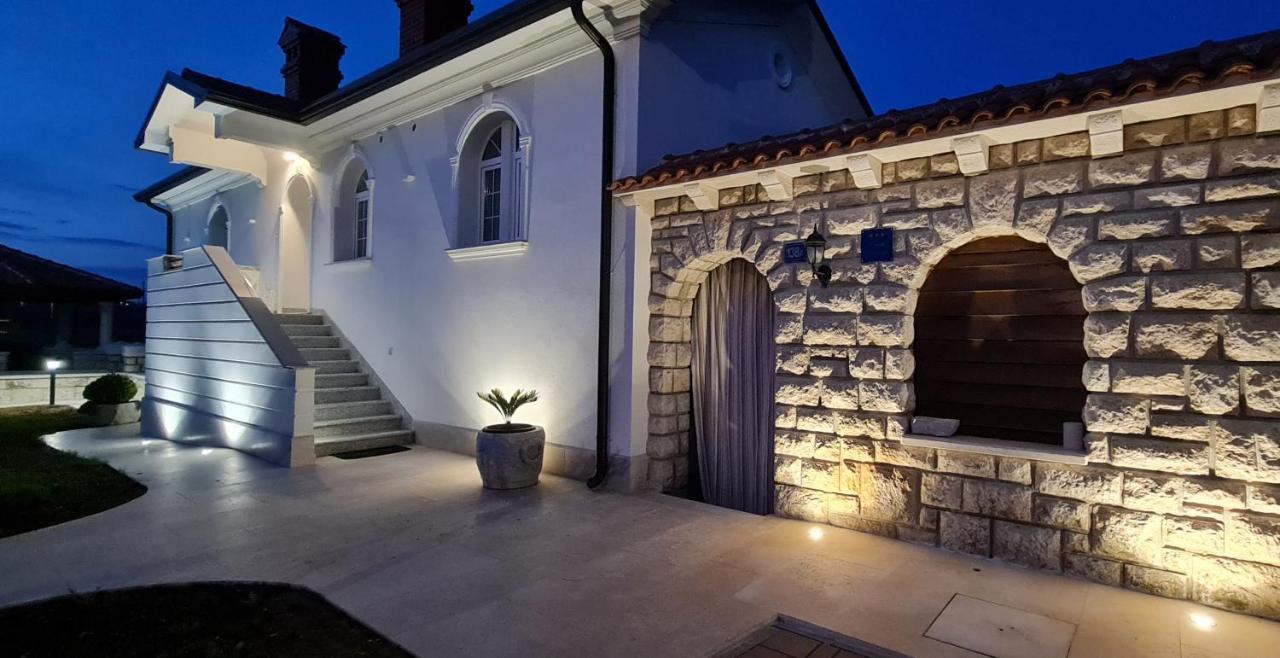Holiday Apartment Villa Bianca Pazin Exterior photo